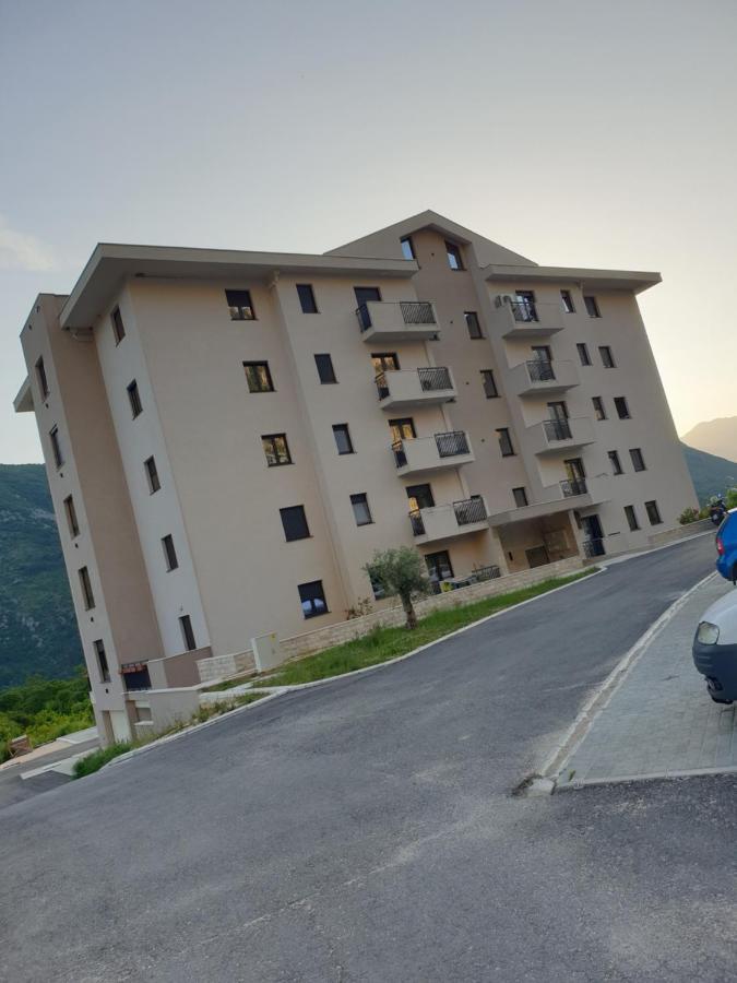 Apartment Marta 2 Kotor Bagian luar foto