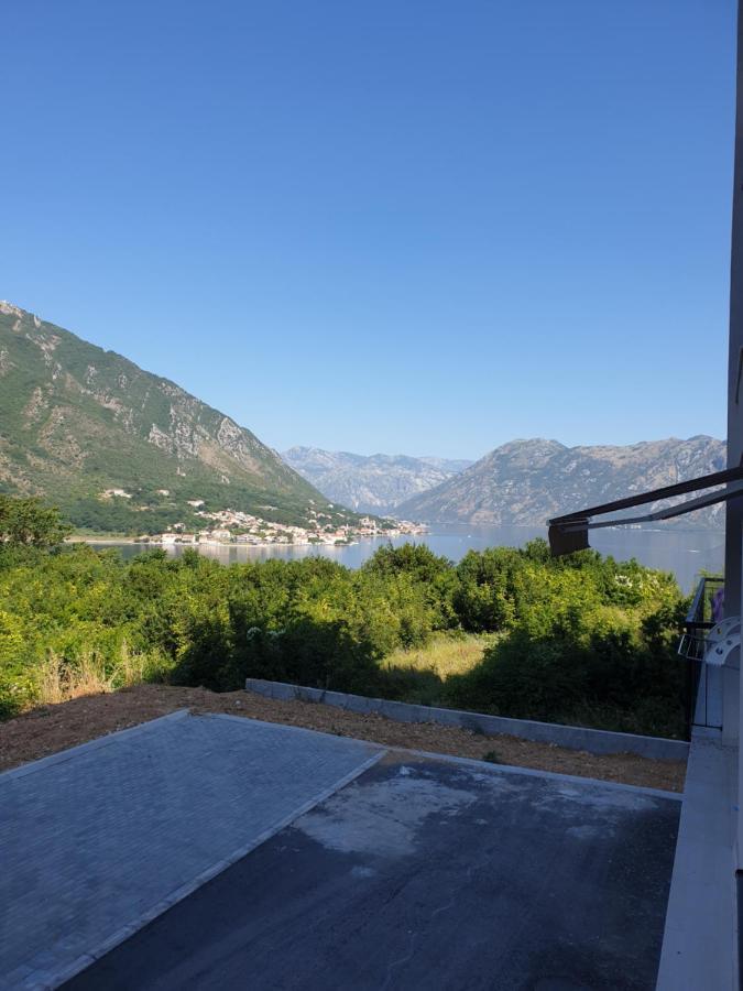 Apartment Marta 2 Kotor Bagian luar foto