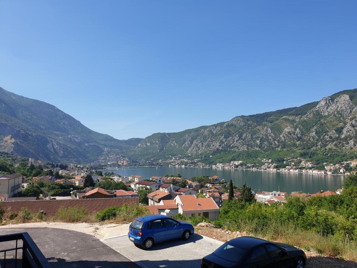 Apartment Marta 2 Kotor Bagian luar foto